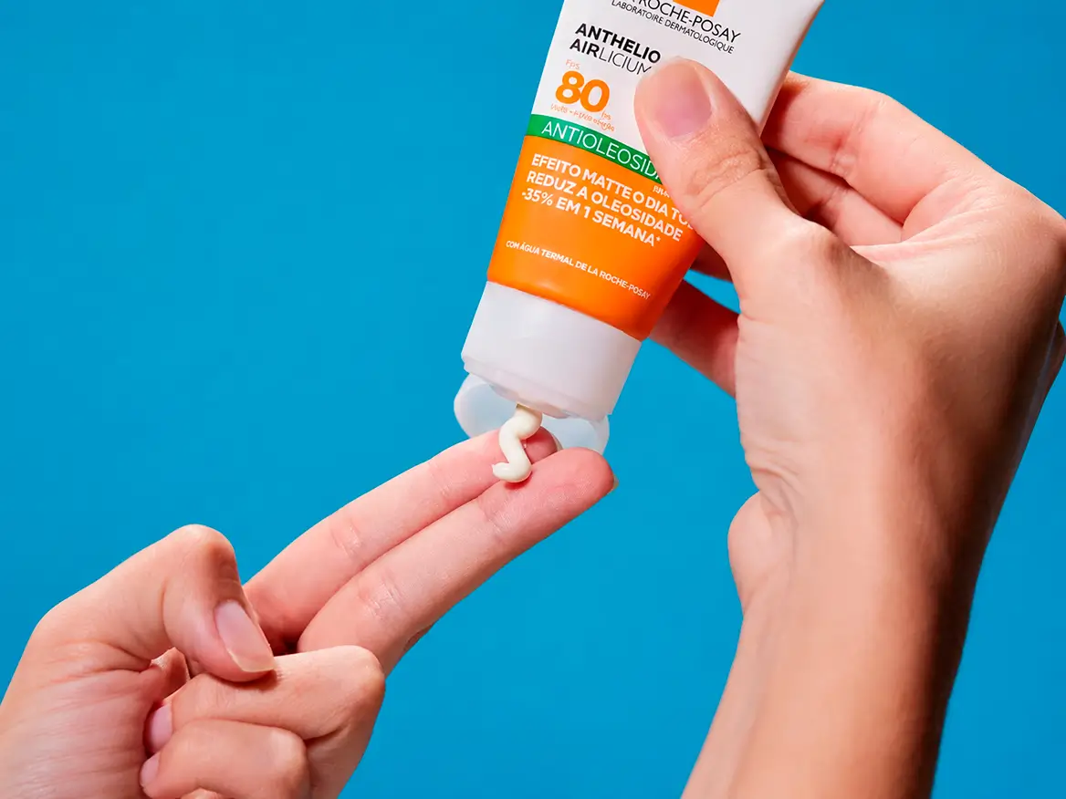 La Roche-Posay, Anthelios Airlicium, Protetor Solar Facial Antioleosidade com Cor